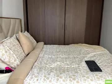 phoenixxx69_ on Chaturbate