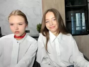 poopl_18 on Chaturbate 