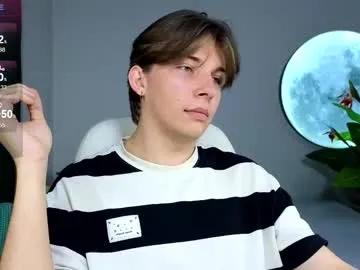 robby_manson — GOAL: HOT CUM SHOW [1415 tokens remaining] Welcome my room!!! PVT IS OPEN <3 #bigdick #18 #teen #new #cum