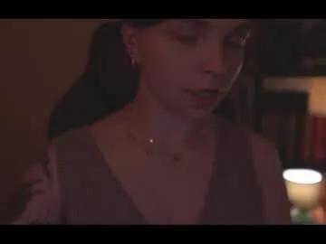 running_with_the_wolves on Chaturbate