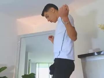 russell_adams_ on Chaturbate 