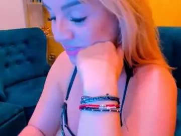 sarahottie69 on Chaturbate 
