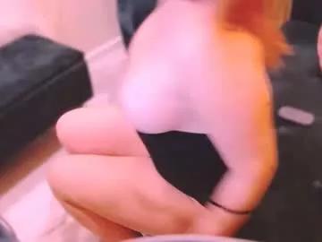 sarahottie69 on Chaturbate 