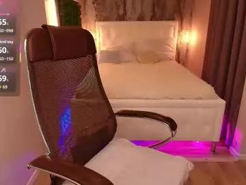 scarlett_mai — GOAL: Suck and lick nipples [397 tokens remaining] Fav vibe 15 49 50 69 #milf #mature #bigboobs #curvy #deepthroat