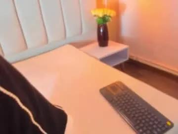 seantroyy on Chaturbate