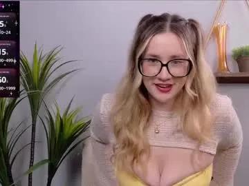 selina_thick — Doggy style spankings!!   Fav vibes 44, 88, 222, 444, 888, 2222  #curvy #natural #lovense #blonde #bigboobs [1111 tokens left]