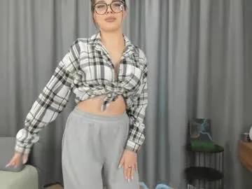 sinaramoon on Chaturbate
