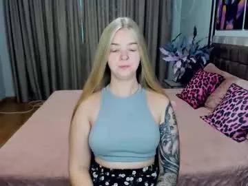 sirenabloom on Chaturbate