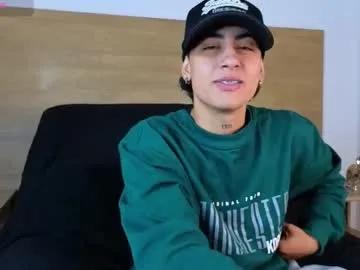 stivenbenet1 — GOAL: Folla me with dildo Do you want to see the surprise I have under my shorts? My pussy is really wet for you? #ftm #bigclit #trans #cum #lovense