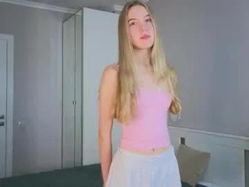 succubelle on Chaturbate 