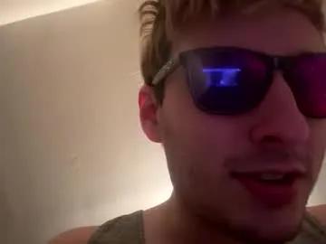 tallhandsomehung69 on Chaturbate