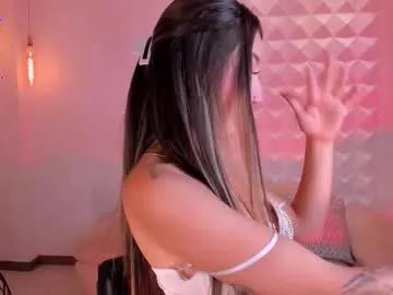 taralawrence on Chaturbate
