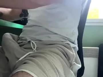 thco — Faites moi jour les mecs ! Make me cum guys ! #french #cum #hairy #uncut