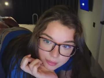 tutti_frutti_ on Chaturbate 