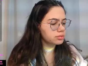 velvetcrystal on Chaturbate 