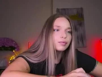 viollasinzz — DOGGY  [244 tokens left] #blonde #saliva #daddy #blowjob #deepthroat