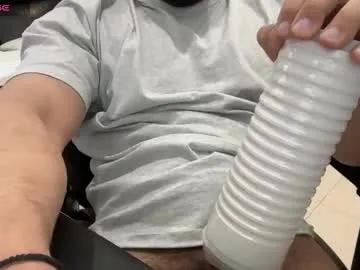 weaponx1 on Chaturbate