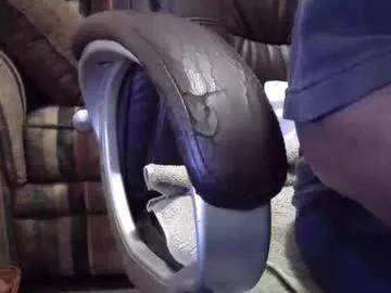 willied1985 on Chaturbate 