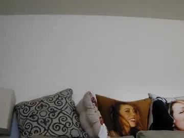 x_dreamgirl_x — Tits [805 tokens left] Roll dice 73 tokens wins nude+15min control/tip between1-406 #bigboobs #18 #new #bigass #lovense pvt pretip=2000