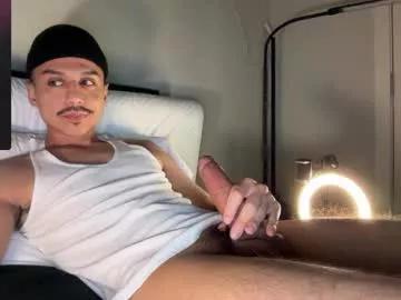 xmomentumx on Chaturbate 