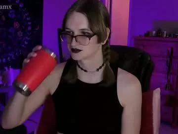 xmoonbeamx on Chaturbate 