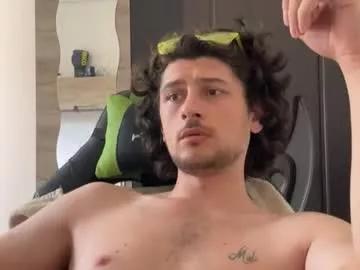 yellowsubmarinex2 on Chaturbate 