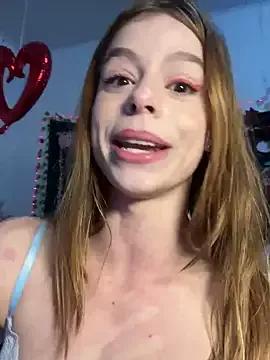 ---Red-haired-Fox--- on StripChat 