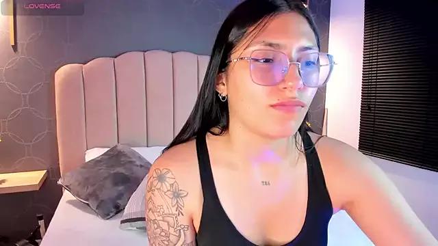 _allondra_ on StripChat 
