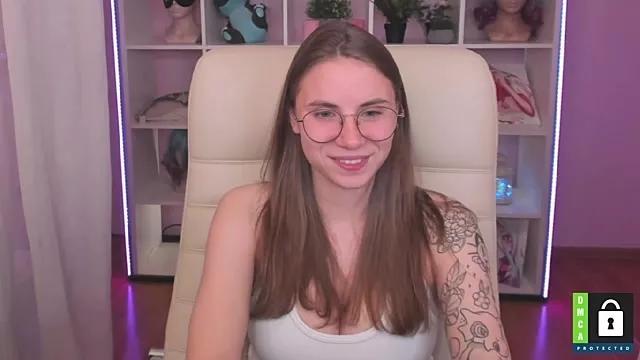 _AnnaStark_ on StripChat 