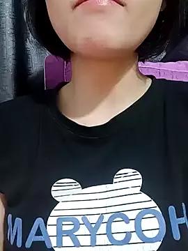 _Attractivegirl33 on StripChat 