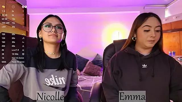 _Emma11 on StripChat 
