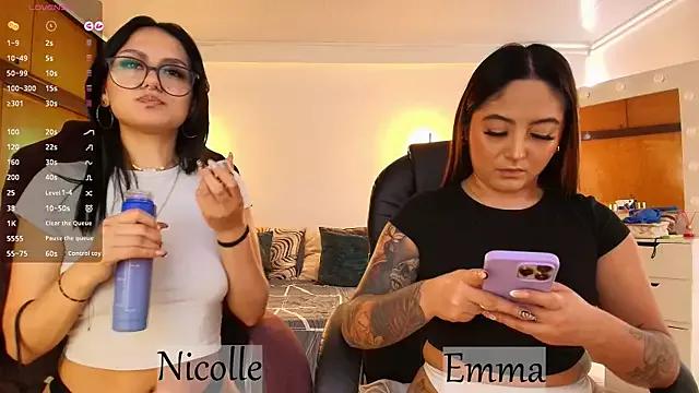 _Emma11 on StripChat 