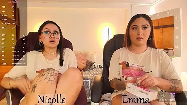 _Emma11 on StripChat 