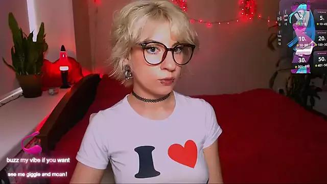 _Moonlight_t on StripChat 