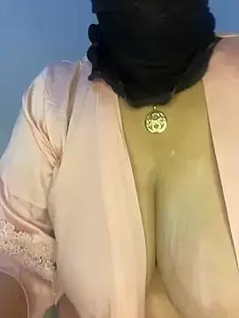A-mal5 on StripChat 