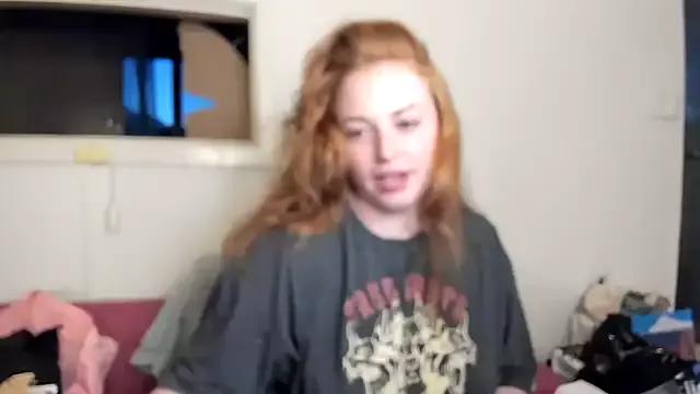 aaprill on StripChat 