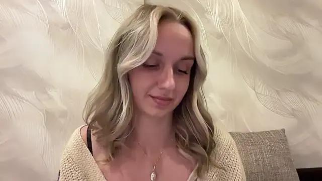 AdeleEverhart — Freechat on StripChat