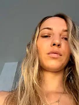 Adelina0001's avatar