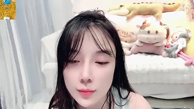 AKiKi711 on StripChat 