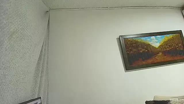 Alaiapink on StripChat 