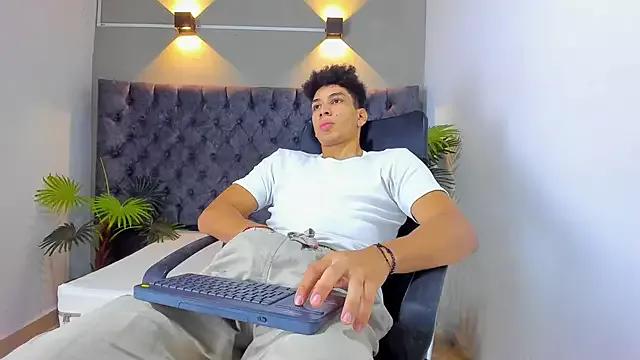 ALAN_REDINGER on StripChat 