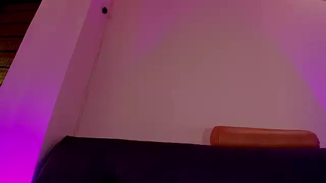 AlanaPetterson on StripChat 