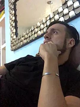 Alexitho25 on StripChat