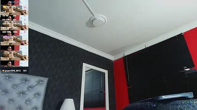 AlexLenox_ on StripChat
