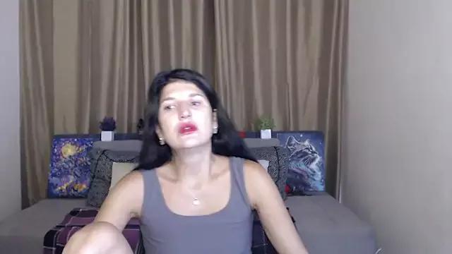 Alianna_Solo_Kisses on StripChat 