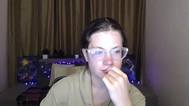 Alicia_redfollow — caress the dildo (5 minutes)