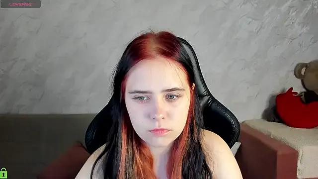 Alis_Platt on StripChat
