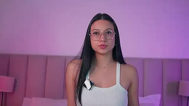 Alison_Miller9 — fingering pussy