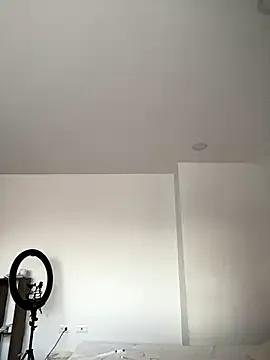 alissradiante1 — Show pussy clouse+ twerkkk