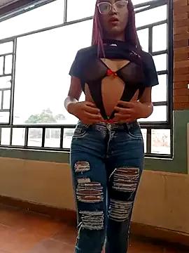 allison-rosse on StripChat 